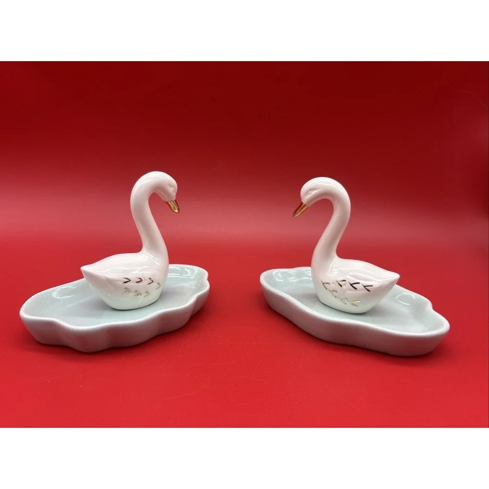 LC Lauren Conrad - Swan - Trinket Tray - Lot Of 2